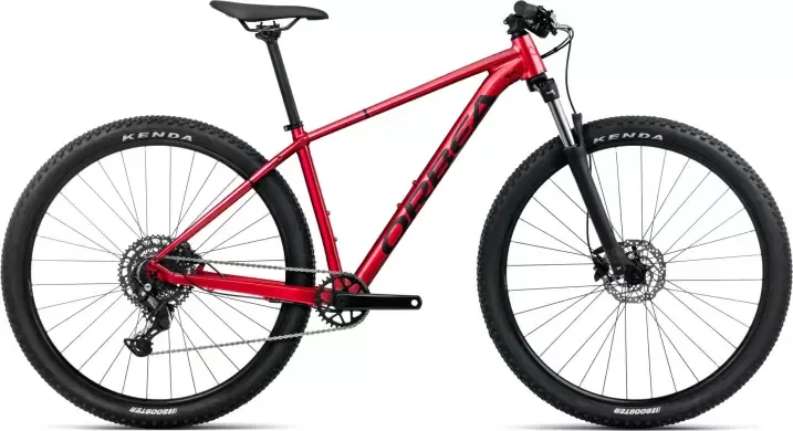 Onna 29 40 - 2026 Burning Red (Gloss) - Black (Matt) | M Bestseller