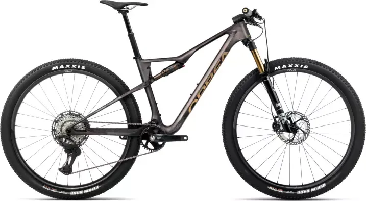 Oiz M-PRO - 2026 Cosmic Carbon View (Matt-Gloss) | M Saisonangebot