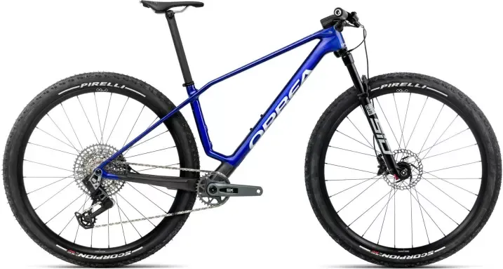 Alma M-PRO - 2026 Cobalt Blue (Gloss) - Carbon Raw (Matt) | XL Kracherpreis