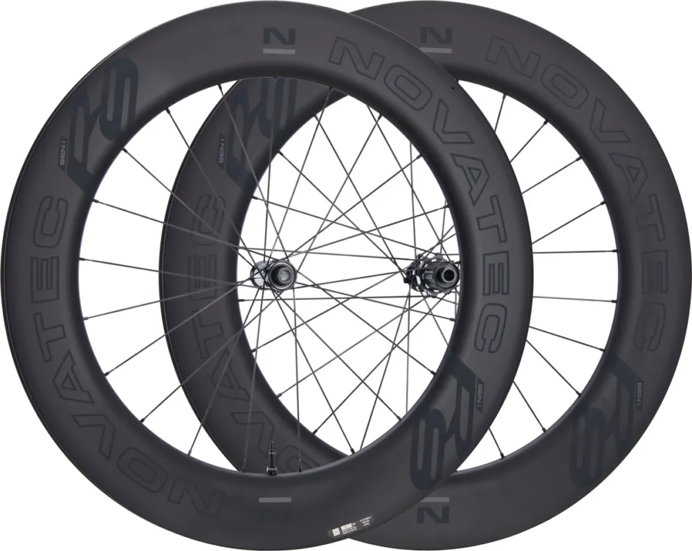 Novatec R8 Pro Disc Center Lock Carbon 28" Laufradsatz - black | 142 mm | 100 mm | Shimano Road | Non Boost | Non Boost | 28" Geprüft
