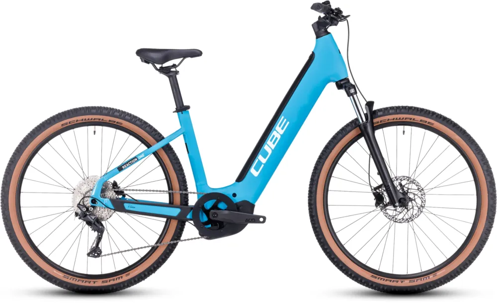 Neuheit Cube Reaction Hybrid ONE 625 - 625 Wh - 27,5 Zoll - Tiefeinsteiger - skyblue´n´white - Größe 18 ZOLL