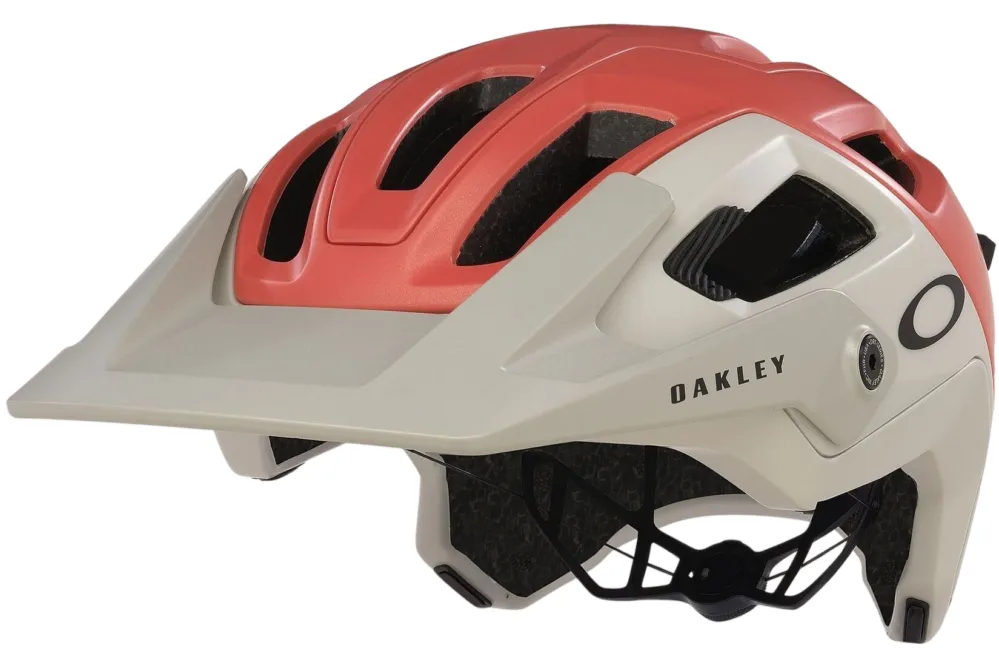Markenprodukt Oakley DRT5 Maven - satin mist & paloma - Größe 56-60 cm (L)