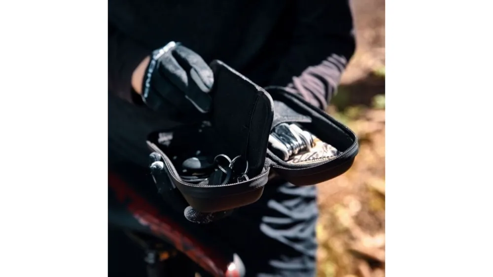 Kracherpreis Fidlock Twist Werkzeugtasche für magnet-mechanisches Haltersystem schwarz 0.550 L