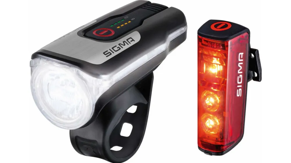 Sigma Set Aura 80 Lux USB Akku-Scheinwerfer mit K~ & Blaze schwarz/rot Zertifiziert